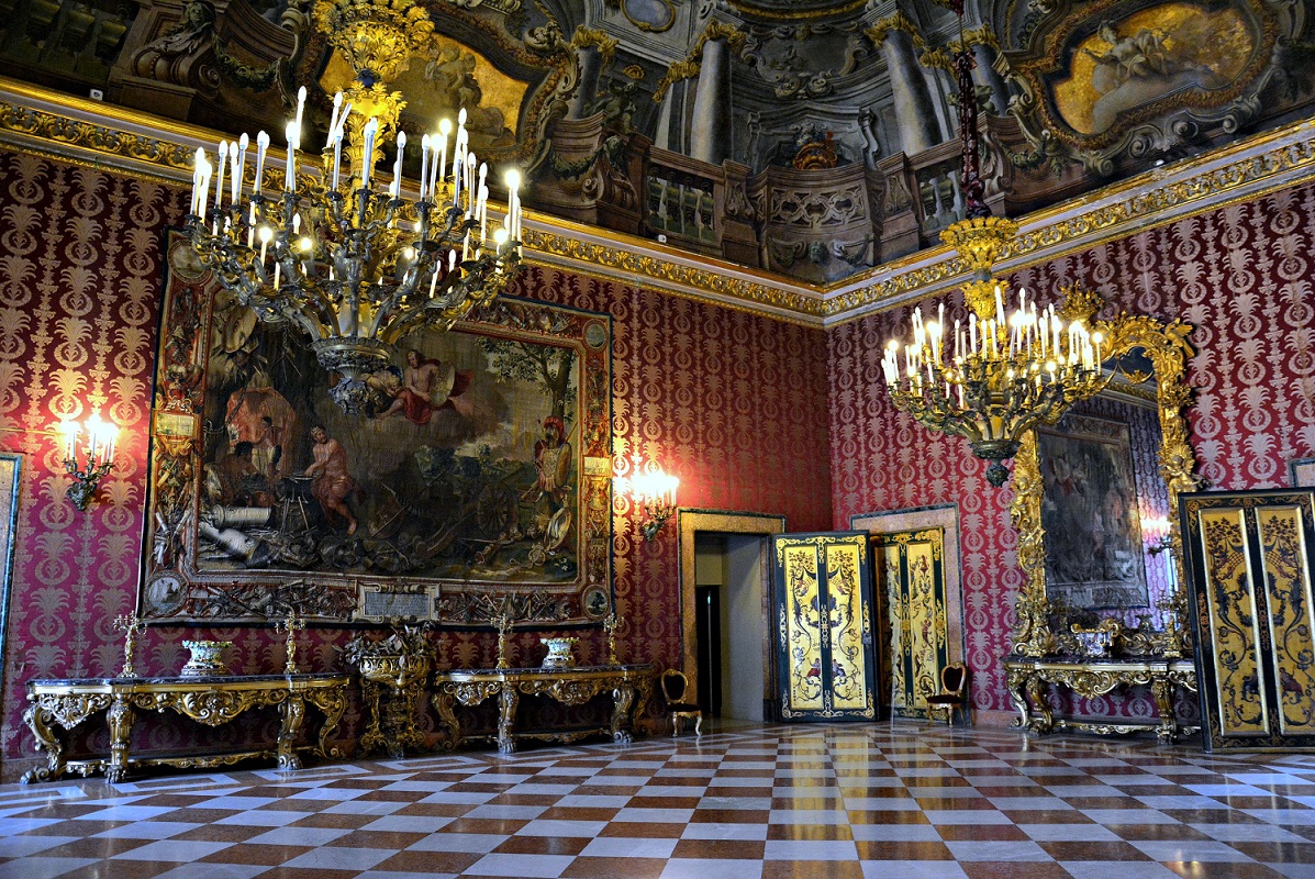 Il Palazzo Reale di Napoli