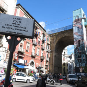 9 feb – La Sanità tra palazzi, scale e street art